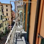 Daisy Apartment - City Center La Spezia